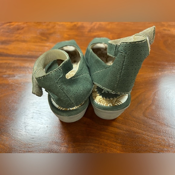 Fly London Yala' Perforated Leather Sandals - Picture 3 of 12